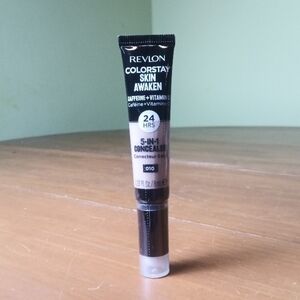 Revlon ColorStay Skin Awaken 5-in-1 Concealer, Shade 010
